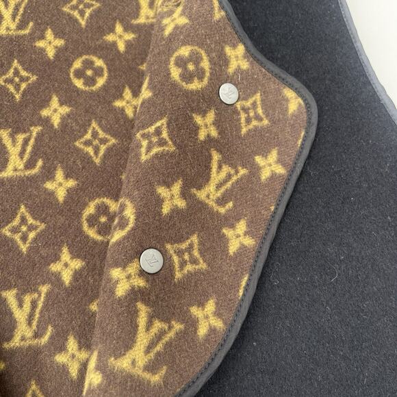 Louis Vuitton monogram And Black Men’s Vest Inner Jacket Layer Wool Size 36 - Picture 3 of 10